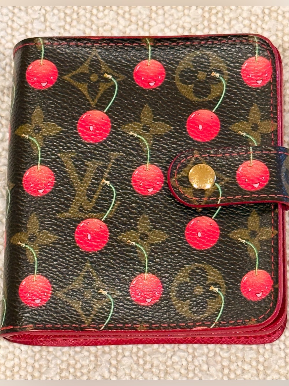 Louis Vuitton Monogram Cerises Compact Zippe wallet limited-edition by Murakami